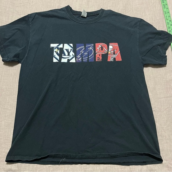 Tampa Sports Black Graphic T-Shirt Size XL Rays Lightning Buccaneers MLB NFL NHL - Picture 2 of 9